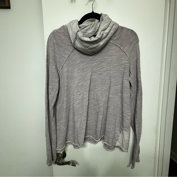 FP BEACH pullover - Picture 3 of 3